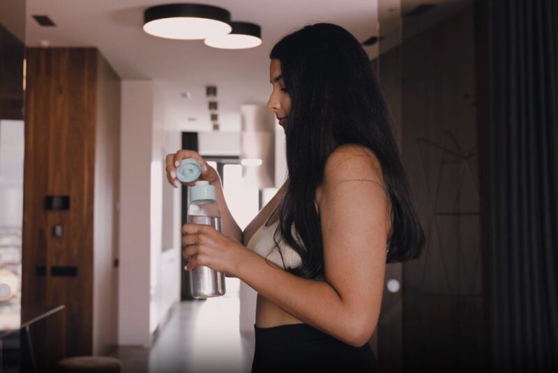 Glass vs Stainless Steel Water Bottle