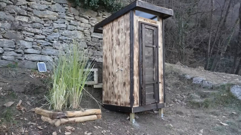 Composting Toilets - Environmental Benefits and Drawbacks