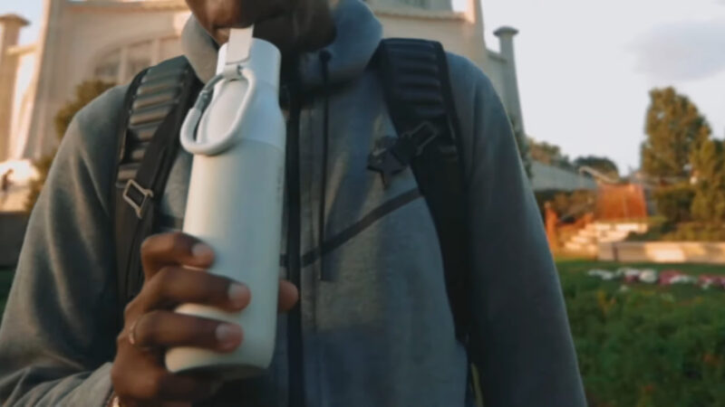 Discover the top Eco-Friendly Water Bottles for your travels, workouts and more